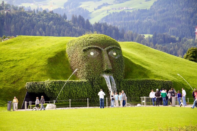 SALZBURG: INNSBRUCK & SWAROVSKI ONE DAY TOUR – €520